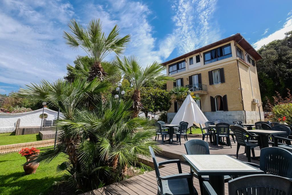 Antica Villa Gaeta Exterior foto
